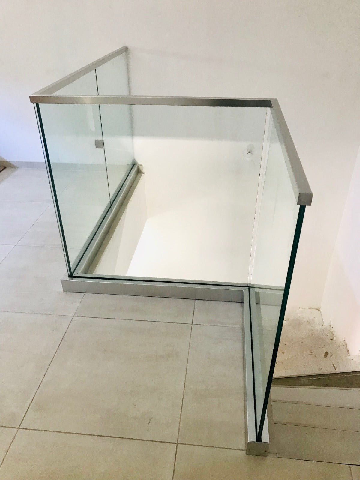 Geländer aus Aluminium & Glas